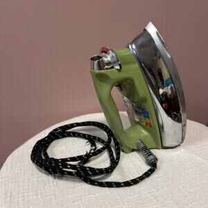 Vintage Avocado Green Chrome Steam Iron Cloth Braided Cord clothes Proctor Silex